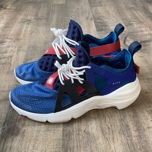 Huarache Type Sneakers (BQ5102-400), New Without Box, Men's US 10.5